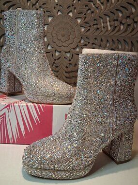 New in Box Hey Girl by Corkys Bussin Boots Clear Rhinestone size 9 Platform Glam